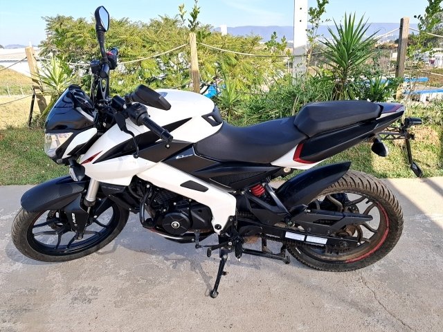 BAJAJ DOMINAR D160 2023/2023